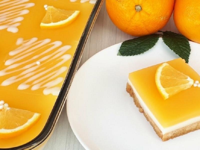 Γλυκό με κρέμα βανίλια και πορτοκάλι