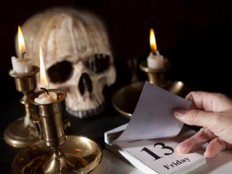 Παρασκευή και 13