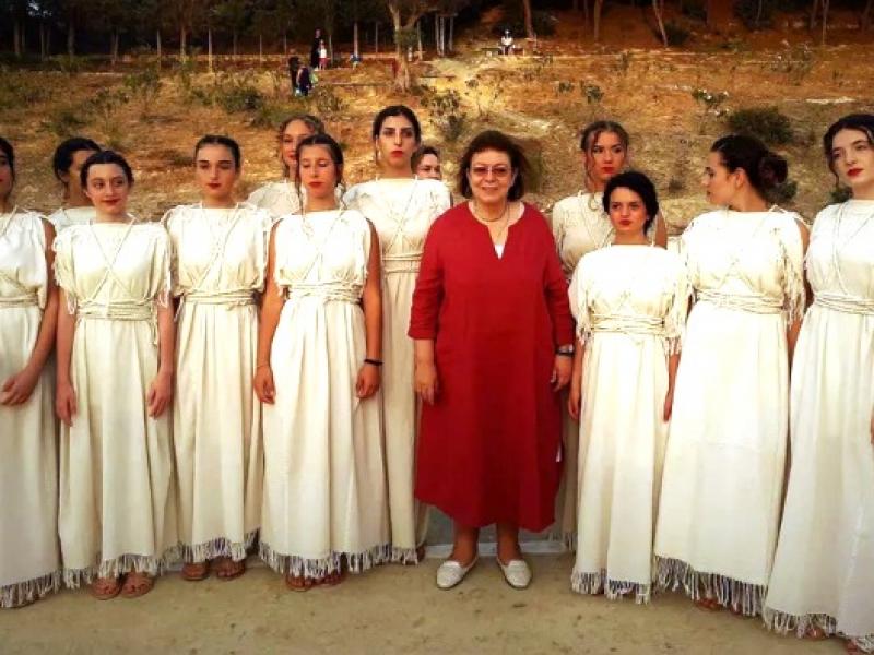 Λίνα Μενδώνη