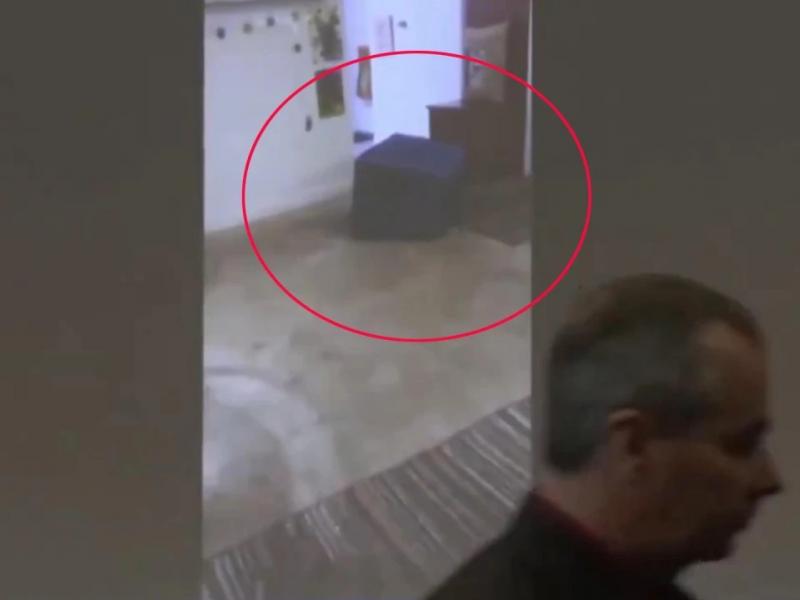 Έκλεισε τον σύντροφό της σε βαλίτσα και τον άφησε να πεθάνει