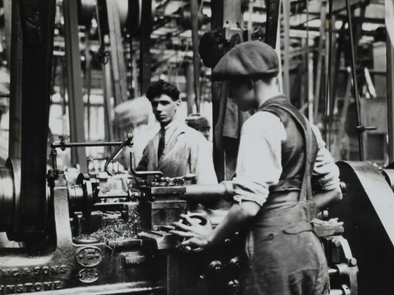 viomixaniki_epanastasi