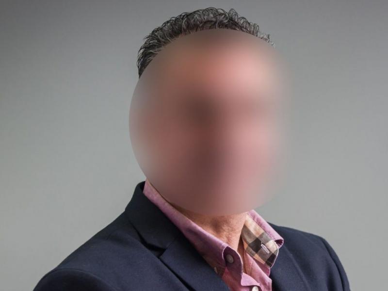 Άλιμοε καθηγητής