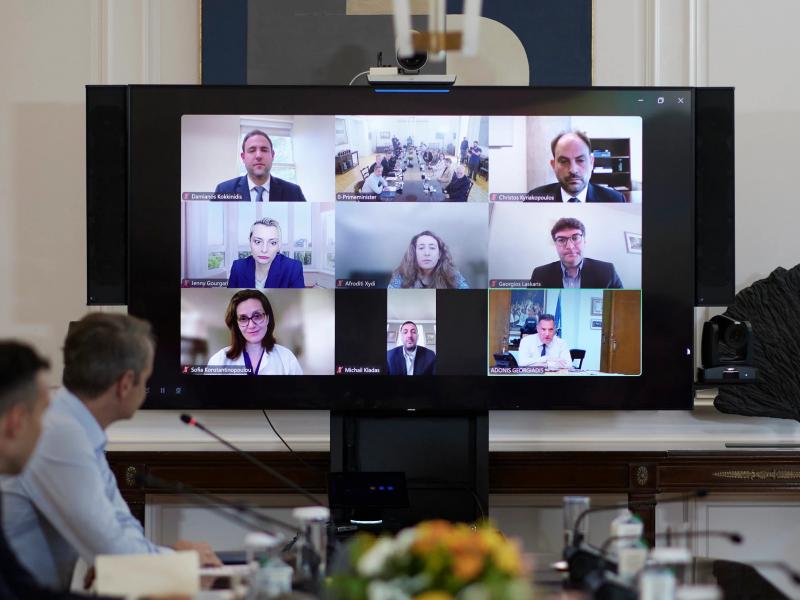 Κυριάκος Μητσοτάκης σε συνομιλία με Έλληνες γιατρούς στις ΗΠΑ