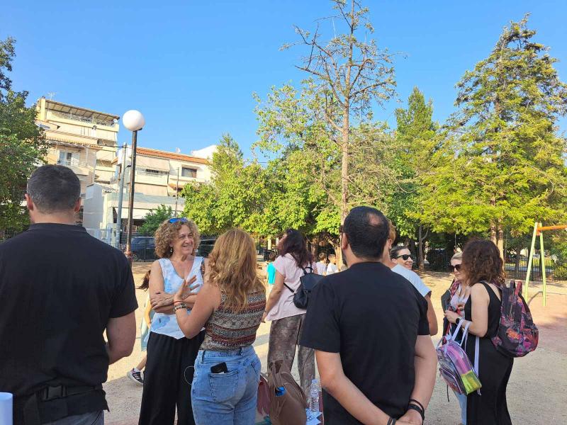 Γονείς, εκπαιδευτικοί και μαθητές σχολείων του Ηρακλείου, την Παρασκευή 13/6/2025 το απόγευμα, συναντήθηκαν στο πάρκο της οδού Καζαντζάκη (δίπλα στο 7ο Δημοτικό)
