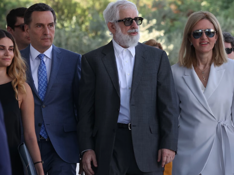 Πέτρος Φιλιππίδης