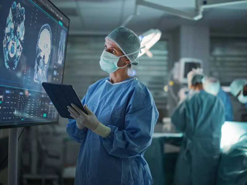 ΧΕΙΡΟΥΡΓΟΙ