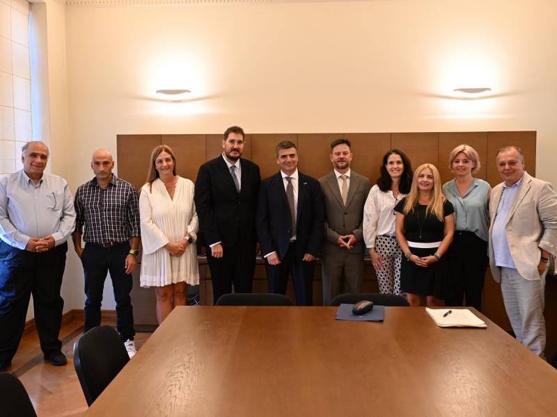 Συνεργασία ΕΑΠ με υπουργείου Οικογένειας