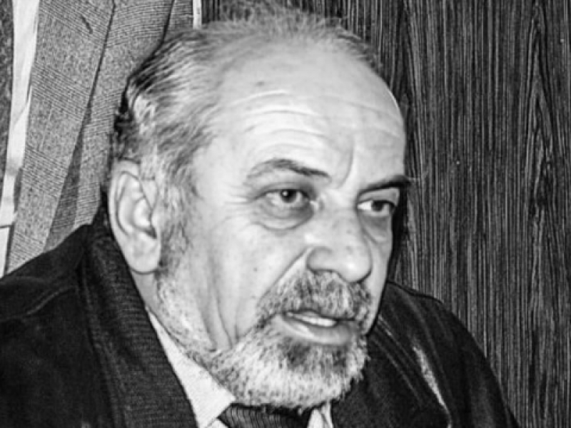 Κώστας Καρβέλης