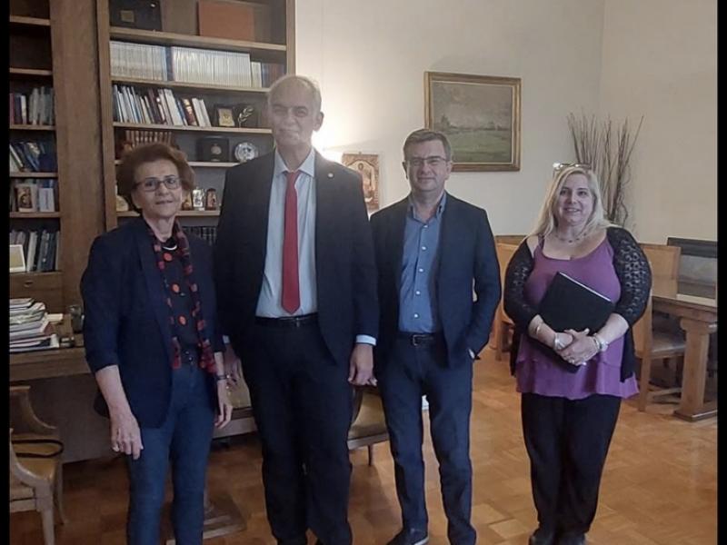 SILLOGOS APOFOITON.JPG