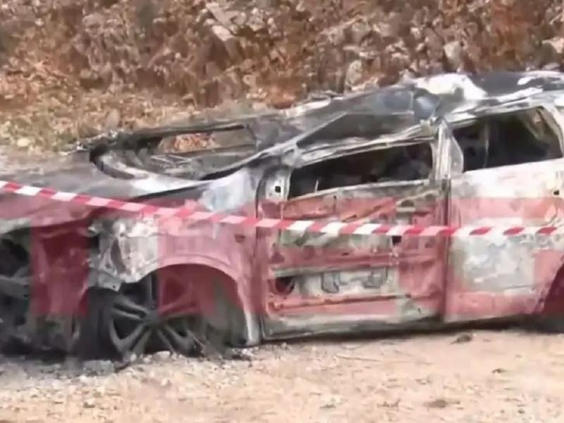 Καμένο αυτοκίνητο και ανθρωποκυνηγητό μετά τη δολοφονία του Γιάννη Λάλα στην Αράχωβα