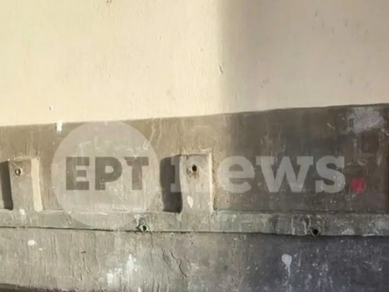 Βρύσες σε σχολείο στο Μενίδι