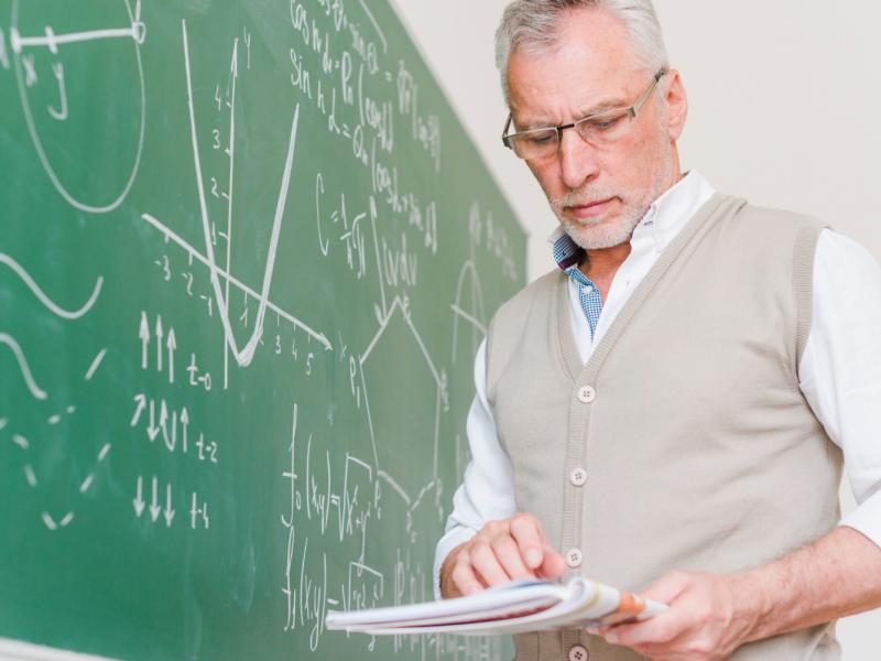 εκπαιδευτικοι