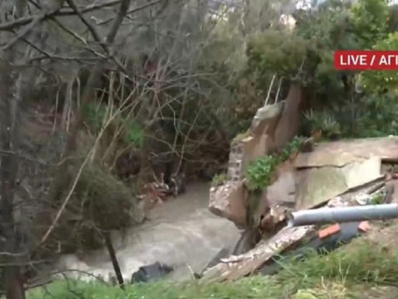 Εκκενώθηκαν σπίτια στον Άγιο Δημήτριο