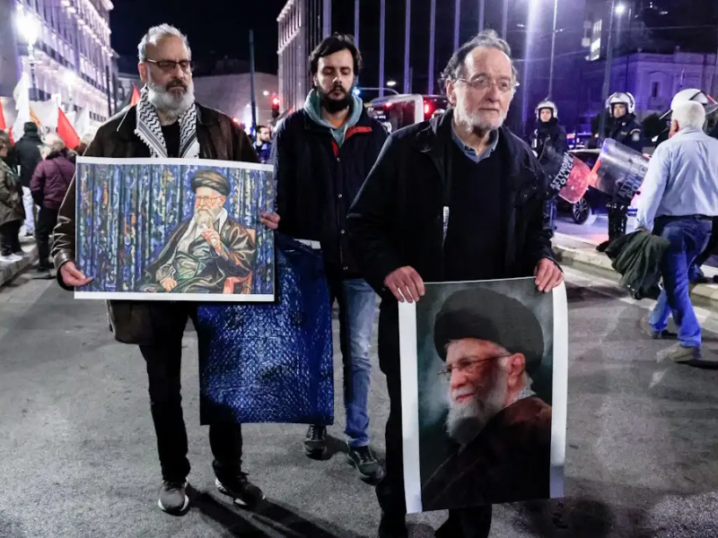 Ο Παναγιώτης Λαφαζάνης στην διαδήλωση κατά του πολέμου στο Ιράν στο κέντρο της Αθήνας / EUROKINISSI