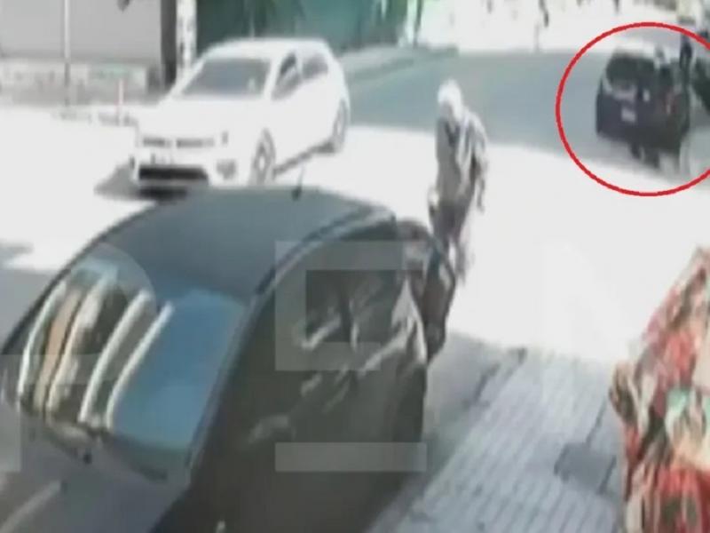 Καρέ καρέ η διαφυγή του 89χρονου μετά τους πυροβολισμούς στον ΕΦΚΑ