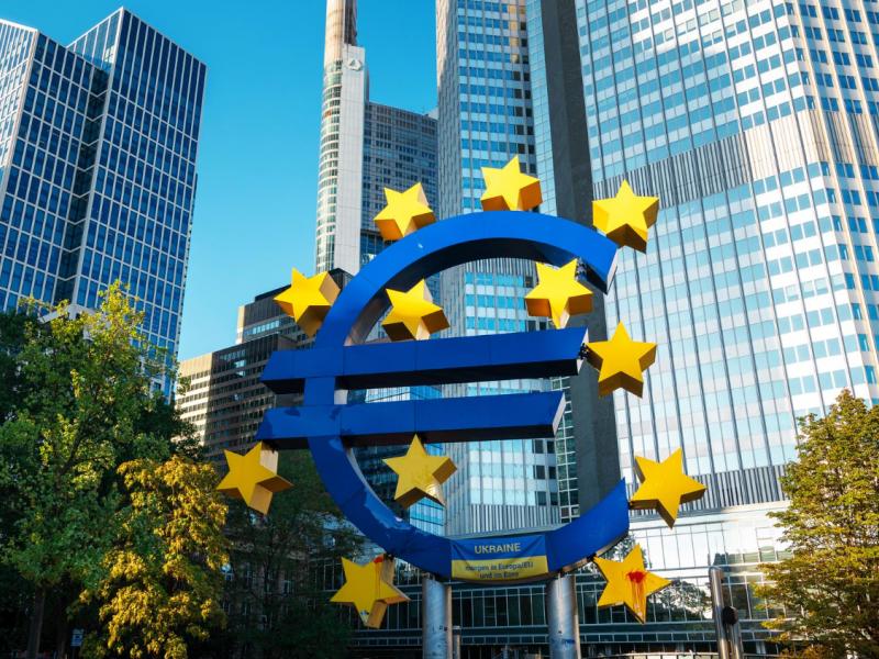 euroskulptur in frankfurt downtown germany