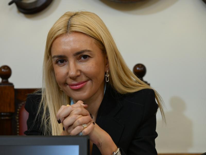 Φωτεινή Αραμπατζή