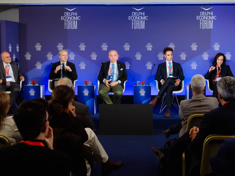 Από αριστερά, Γιώργος Νούνεσης, Διευθυντής, Εθνικό Συμβούλιο Έρευνας, Τεχνολογίας και Καινοτομίας - Άκης Σκέρτσος, Υπουργός Επικρατείας, Προεδρία της Κυβέρνησης - Ιωάννης Χατζηγεωργίου, Πρύτανης, Εθνικό Μετσόβιο Πολυτεχνείο, Ελλάδα - Yannis Assael, Research Scientis, Google DeepMind - Άννα Διαμαντοπούλου, Πρόεδρος, ΤΟ ΔΙΚΤΥΟ, Πρώην Επίτροπος της ΕΕ, Δίκτυο για τη Μεταρρύθμιση στην Ελλάδα και την Ευρώπη