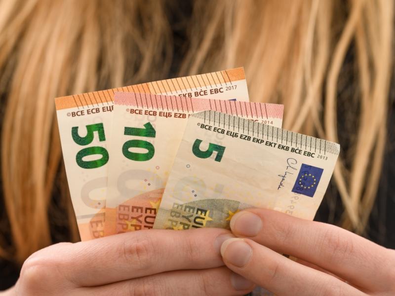 Κατώτατος μισθός