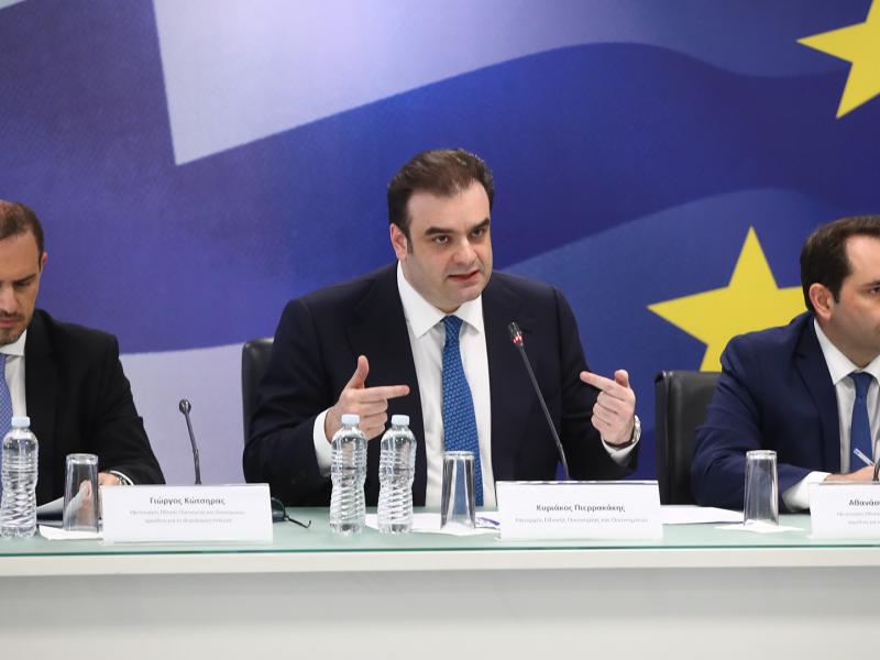 Αυτά είναι τα μέτρα για το έκτακτο επίδομα παιδιού, τις συντάξεις 300€ και τις 72 δόσεις