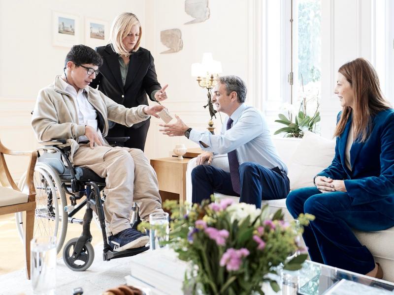 Συνάντηση Μητσοτάκη με μαθητή