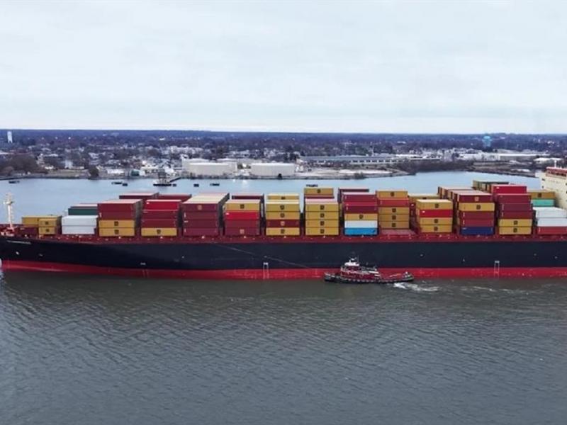 Ελληνόκτητο πλοίο δέχθηκε επίθεση στα Στενά του Ορμούζ