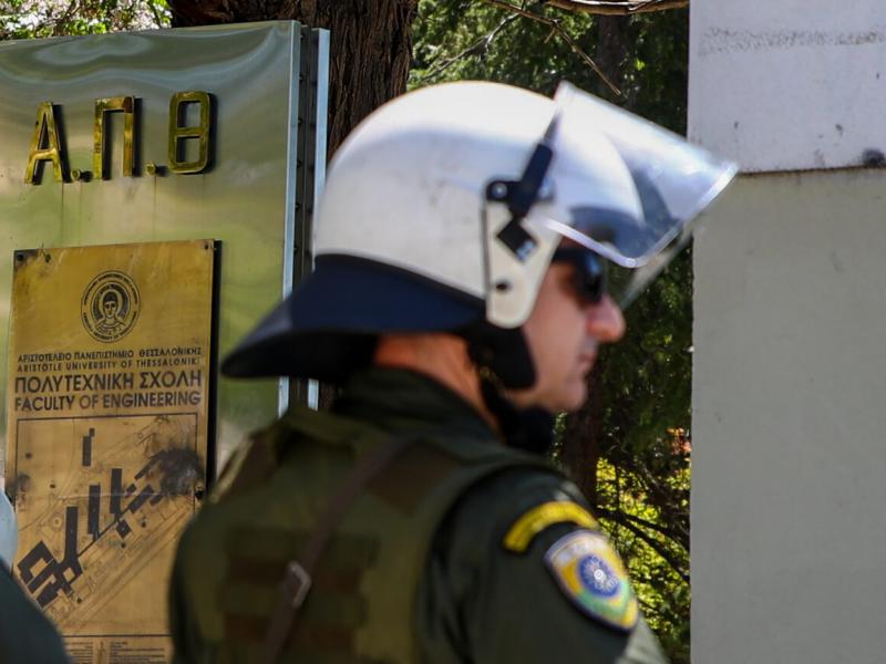 Επεισόδια με την εμπλοκή των ΜΑΤ και της Αστυνομίας στο ΑΠΘ