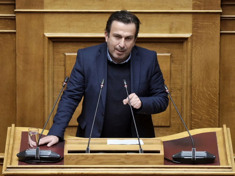 Στέφανος Παραστατίδης