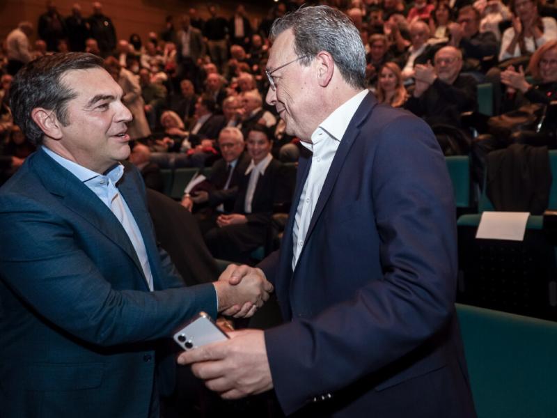 Κατά τη διάρκεια της συνεδρίασης της Πολιτικής Γραμματείας του ΣΥΡΙΖΑ-ΠΣ, ο Σωκράτης Φάμελλος έστειλε μήνυμα συμπόρευσης με τον Αλέξη Τσίπρα