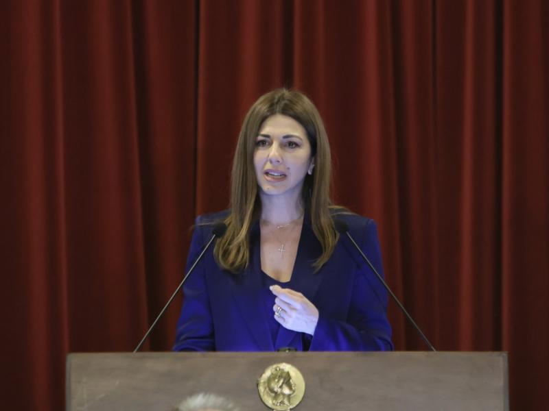 Η υπουργός Παιδείας, Σοφία Ζαχαράκη στην Ακαδημία Αθηνών