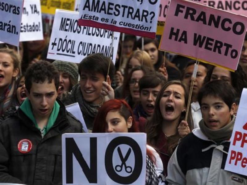 335798_spain-student-protest.jpg