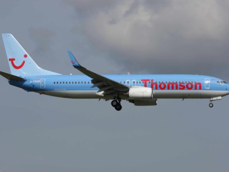 488507-thomson737800.jpg