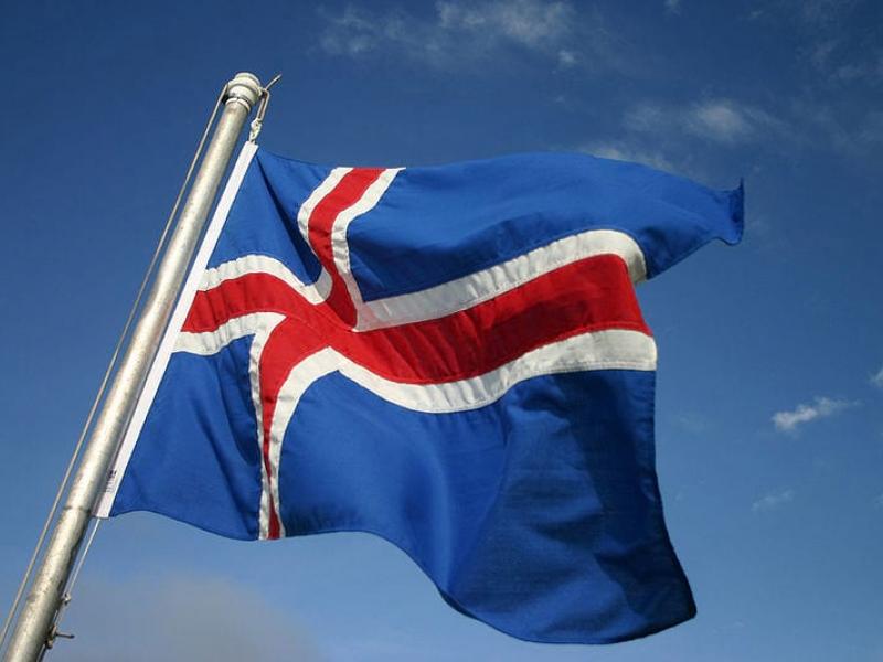 828-iceland_flag.jpg