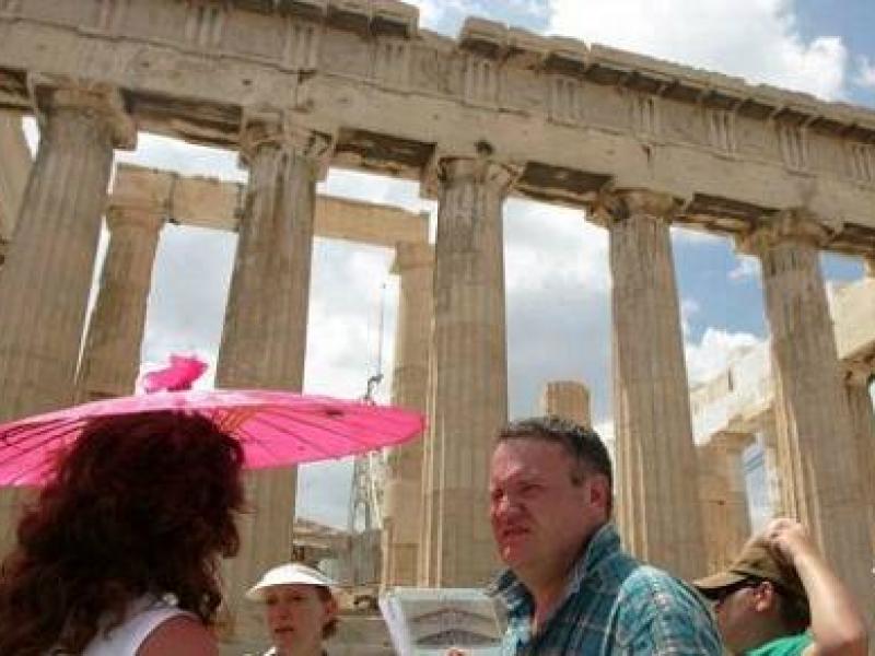 akropoli-touristes.jpg