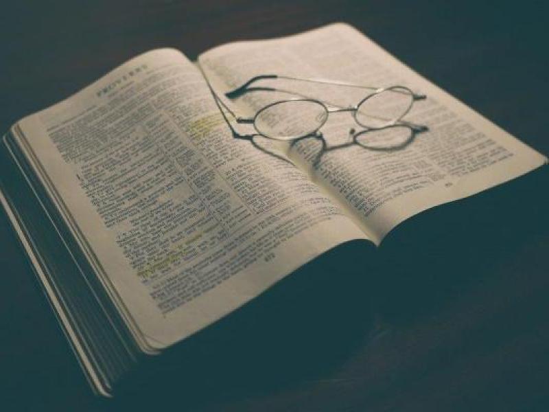 bible_550_400.jpg