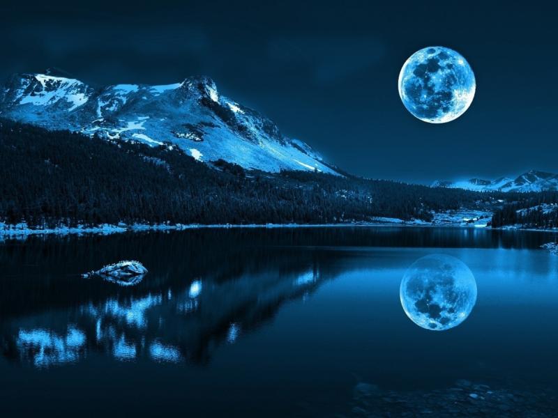 blue-full-moon-1600x900-wallpaperz.co_.jpg