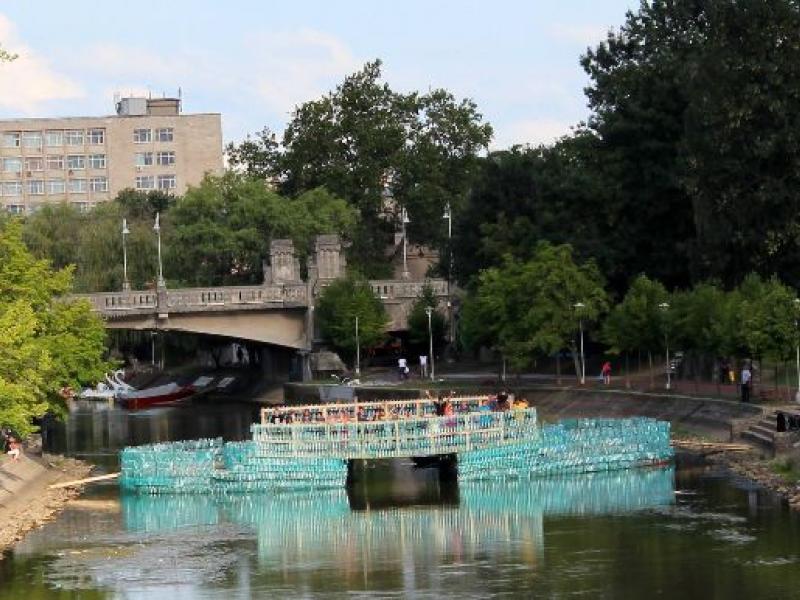 bridge-bottles-timisoara-1.jpg