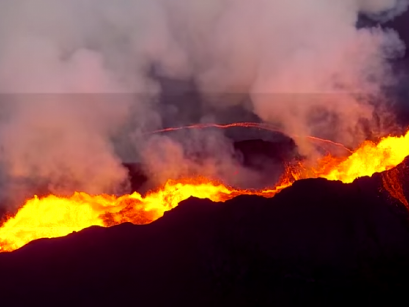 dji_feats_eruption_at_bardabunga_volcano_youtube.png