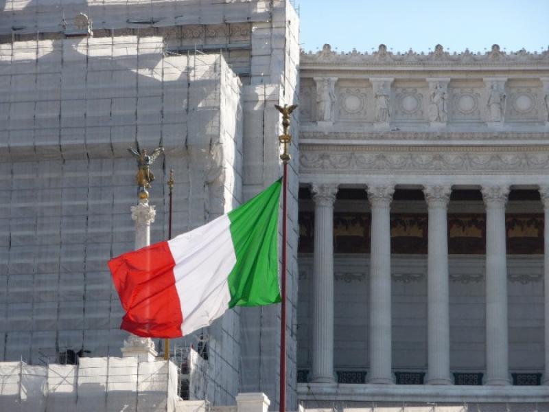 drapeau-italien-plazza-venezzia-700-56803.jpg