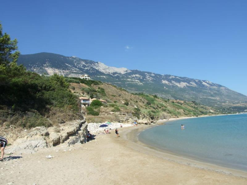 elpida_studios_kefalonia_trapezaki_beach_big.jpg