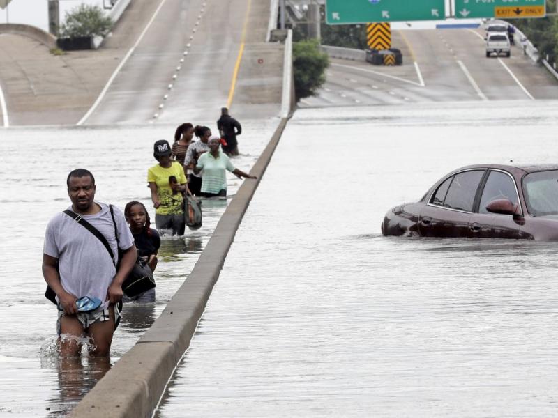 hurricane-harvey-catastrophe-tx-crop-copy-1503947771-article-header.jpg