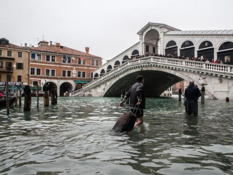 bad weather venice