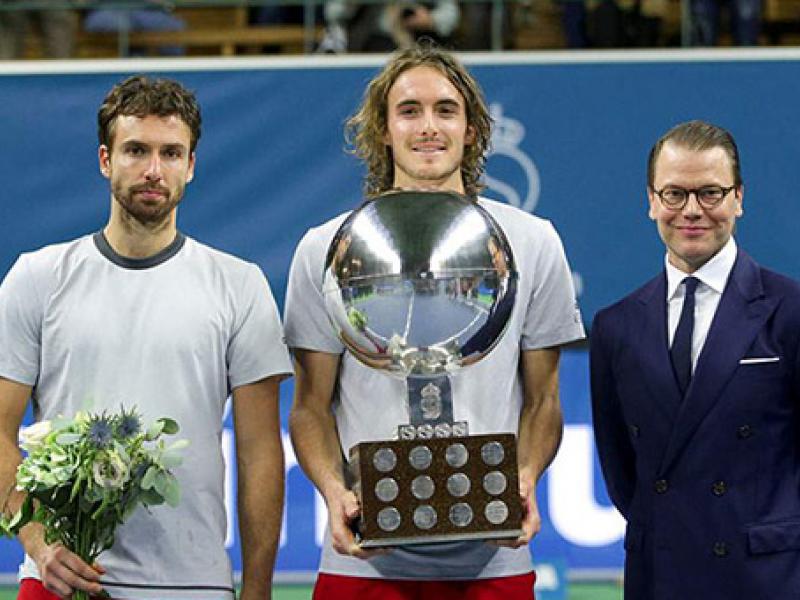 stefanos_tsitsipas_221018_1117.jpg