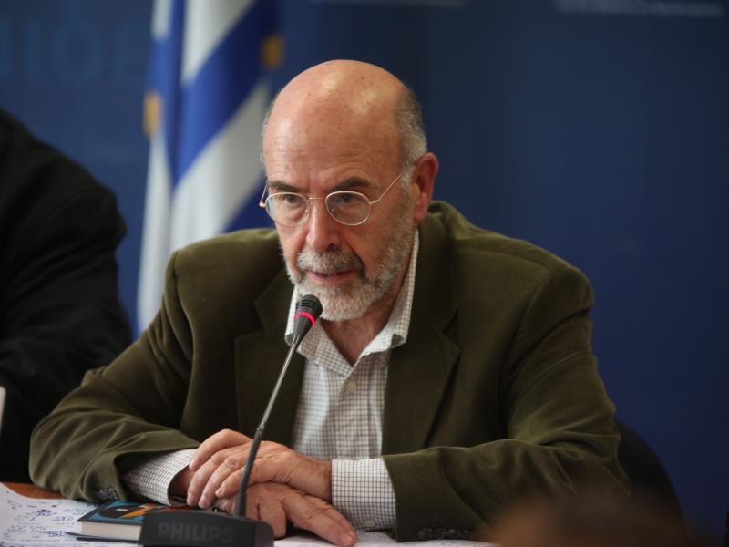 Αντώνης Λιάκος