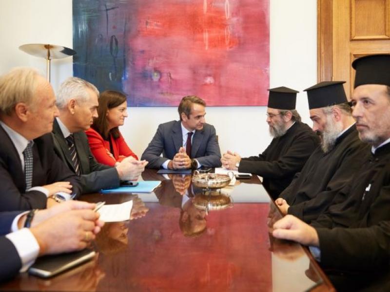 Ο Κ.Μητσοτάκης με εκπροσώπους της Εκκλησίας