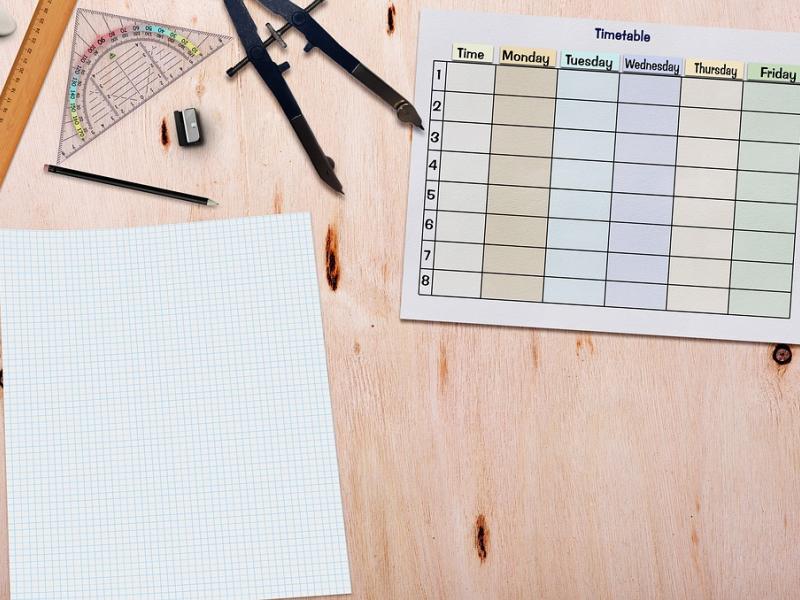 ωρολόγια προγράμματα