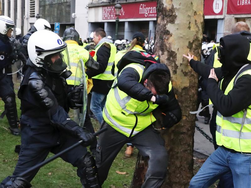 βιντεο κιτρινα γιλεκα