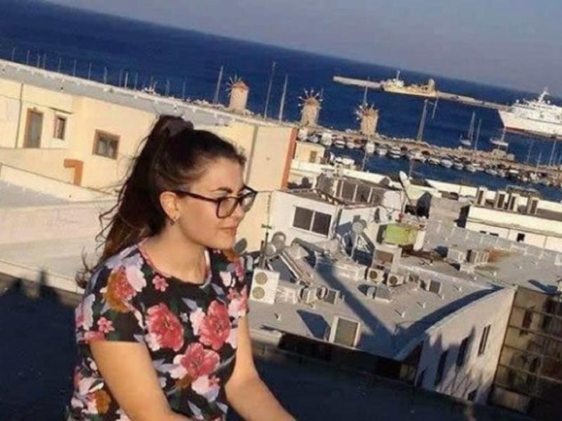 ροδος φοιτητρια