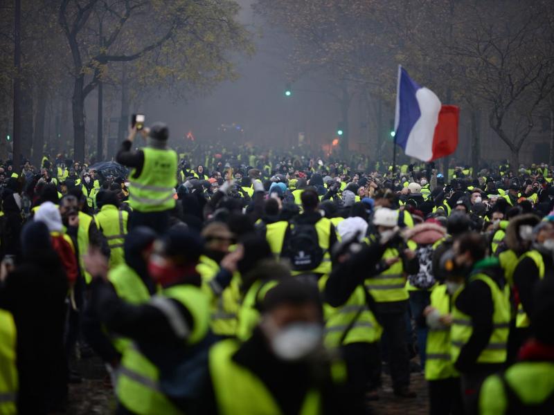yellow vests