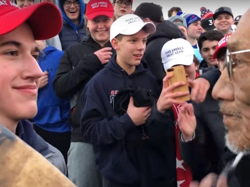 ακροδεξιοι μαθητες